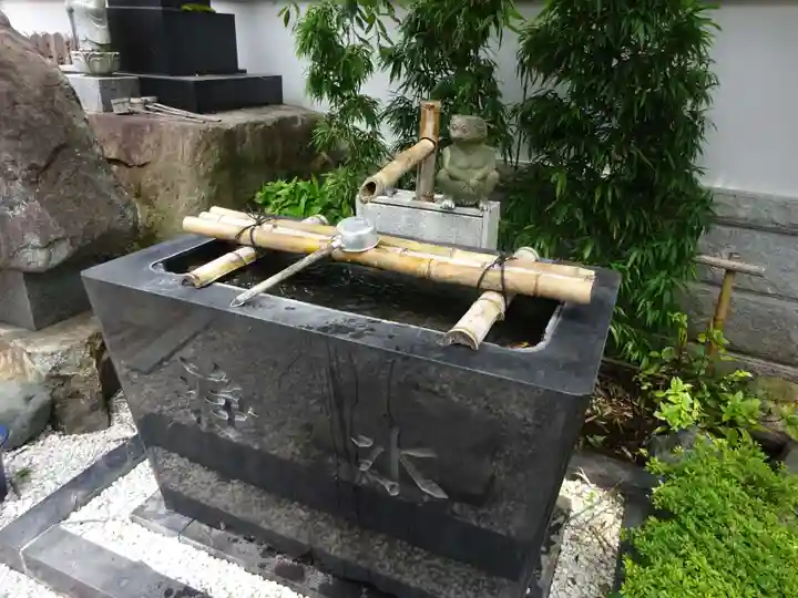 妙音寺の手水舎