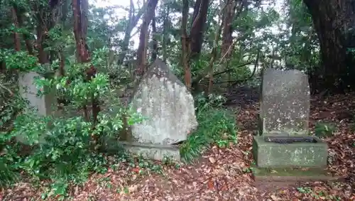 御礼神社の建物その他