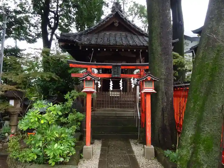 馬橋稲荷神社の末社・摂社