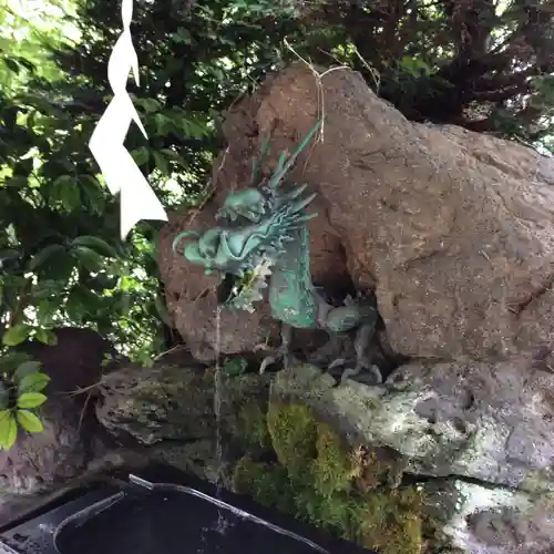 石母田　三吉神社の手水舎