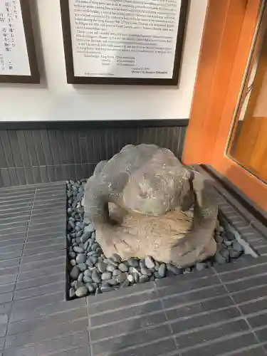 増上寺塔頭 三縁山 宝珠院の{uncategorized: "未分類", other: "その他", undefined: "問題あり", building: "その他建物", grave: "お墓", sacred_gate: "鳥居", guardian: "狛犬", statue: "像", buddha: "仏像", history: "歴史", nature: "自然", garden: "庭園", animal: "動物", pagoda: "塔", temizu: "手水舎", mountain_gate: "山門・神門", sanctuary: "本殿・本堂", subordinate: "末社・摂社", art: "芸術", scenery: "景色", jizo: "地蔵", ema: "絵馬", goshuin: "御朱印", omikuji: "おみくじ", items: "授与品その他", amulet: "お守り", goshuincho: "御朱印帳", eats: "食事", festival: "お祭り", votive_dance: "神楽", shichigosan: "七五三参", wedding: "結婚式", experience: "体験その他", initially: "初詣", around: "周辺", anti_infection: "感染症対策"}