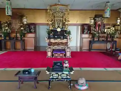 願心寺の本殿・本堂