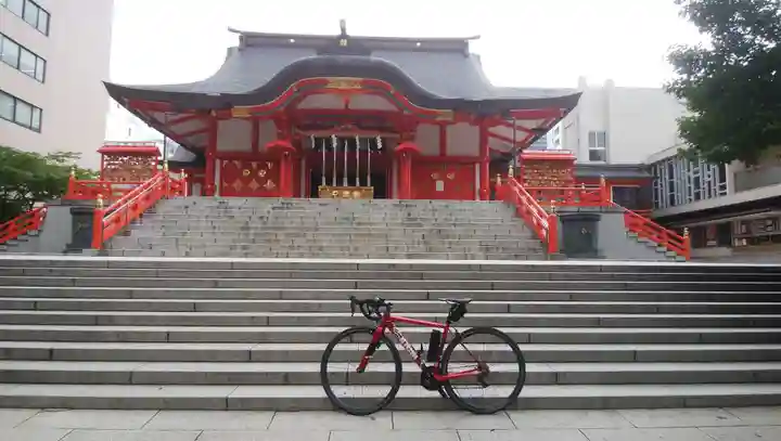 花園神社の本殿・本堂