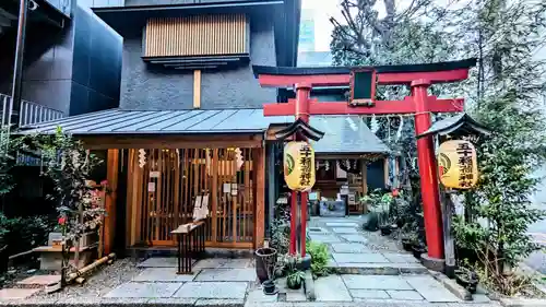 五十稲荷神社(栄寿稲荷神社)の鳥居