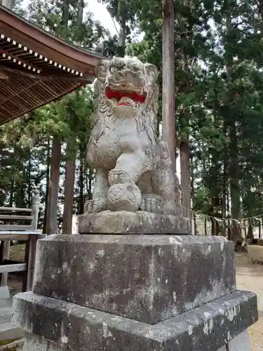 熊野神社の狛犬