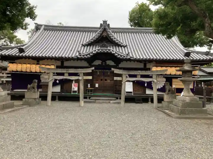 泉穴師神社の本殿・本堂