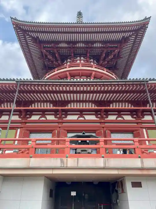 成田山平和大塔の{uncategorized: "未分類", other: "その他", undefined: "問題あり", building: "その他建物", grave: "お墓", sacred_gate: "鳥居", guardian: "狛犬", statue: "像", buddha: "仏像", history: "歴史", nature: "自然", garden: "庭園", animal: "動物", pagoda: "塔", temizu: "手水舎", mountain_gate: "山門・神門", sanctuary: "本殿・本堂", subordinate: "末社・摂社", art: "芸術", scenery: "景色", jizo: "地蔵", ema: "絵馬", goshuin: "御朱印", omikuji: "おみくじ", items: "授与品その他", amulet: "お守り", goshuincho: "御朱印帳", eats: "食事", festival: "お祭り", votive_dance: "神楽", shichigosan: "七五三参", wedding: "結婚式", experience: "体験その他", initially: "初詣", around: "周辺", anti_infection: "感染症対策"}