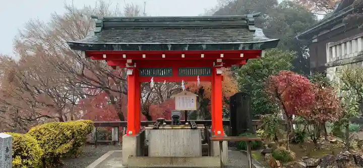 足利織姫神社の手水舎
