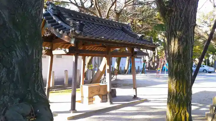 山神社の手水舎