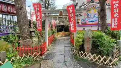 吉原弁財天本宮（吉原神社奥宮）の鳥居