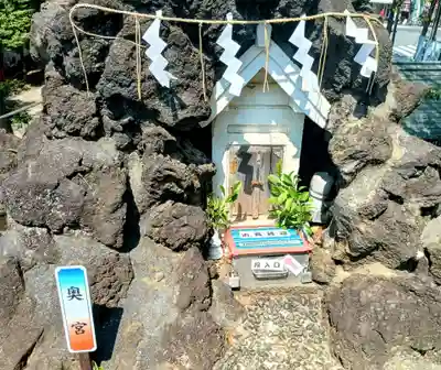 鳩森八幡神社の末社・摂社