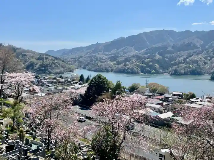 慈眼寺の{uncategorized: "未分類", other: "その他", undefined: "問題あり", building: "その他建物", grave: "お墓", sacred_gate: "鳥居", guardian: "狛犬", statue: "像", buddha: "仏像", history: "歴史", nature: "自然", garden: "庭園", animal: "動物", pagoda: "塔", temizu: "手水舎", mountain_gate: "山門・神門", sanctuary: "本殿・本堂", subordinate: "末社・摂社", art: "芸術", scenery: "景色", jizo: "地蔵", ema: "絵馬", goshuin: "御朱印", omikuji: "おみくじ", items: "授与品その他", amulet: "お守り", goshuincho: "御朱印帳", eats: "食事", festival: "お祭り", votive_dance: "神楽", shichigosan: "七五三参", wedding: "結婚式", experience: "体験その他", initially: "初詣", around: "周辺", anti_infection: "感染症対策"}