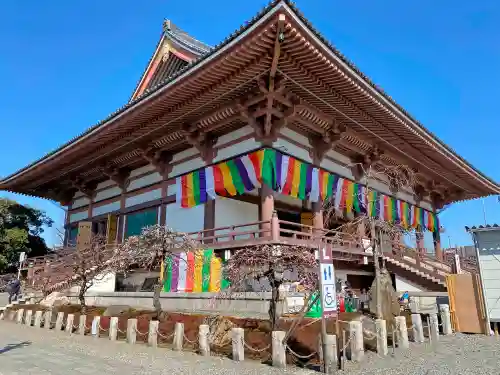 西新井大師総持寺の本殿・本堂