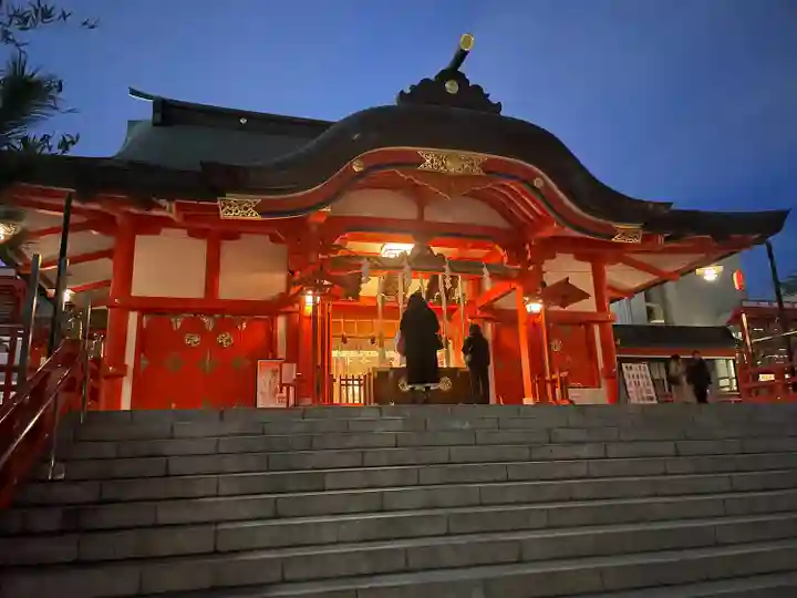 花園神社の本殿・本堂
