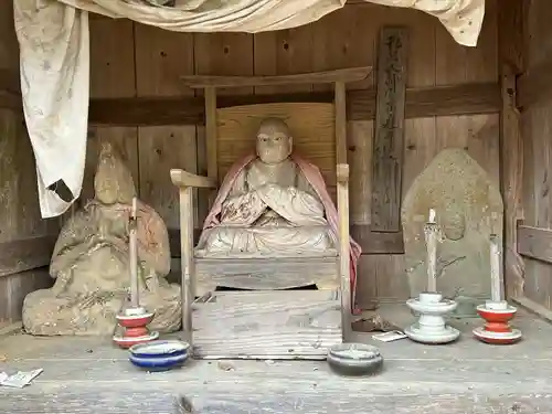 長安寺 岩井堂観音(長野県)