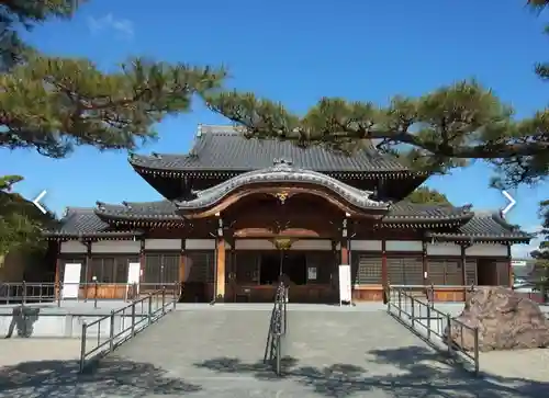 観音寺の本殿・本堂