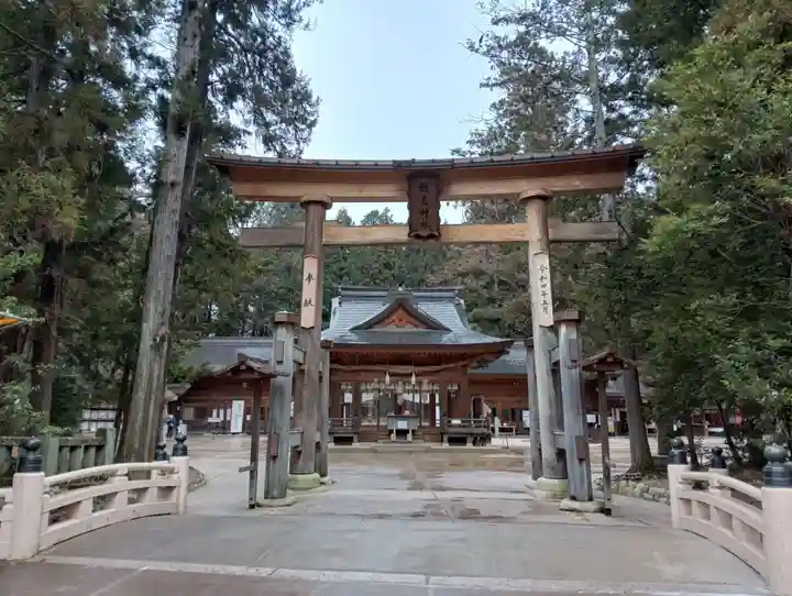 穂高神社本宮(長野県)
