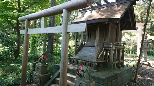 諏訪神社の末社