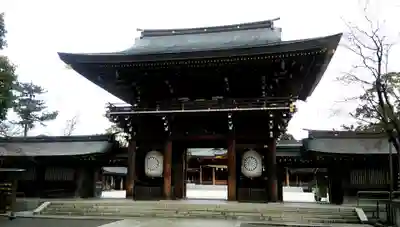 寒川神社の山門・神門