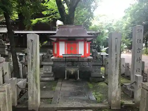 若宮八幡社の末社・摂社