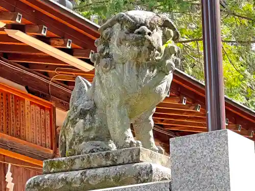 弓削神社の狛犬