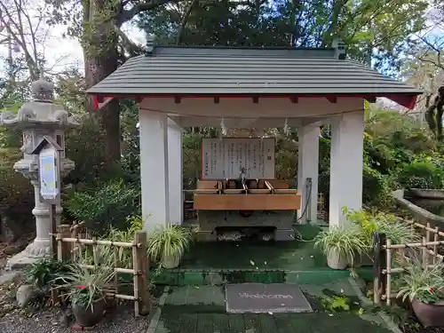 米之宮浅間神社の手水