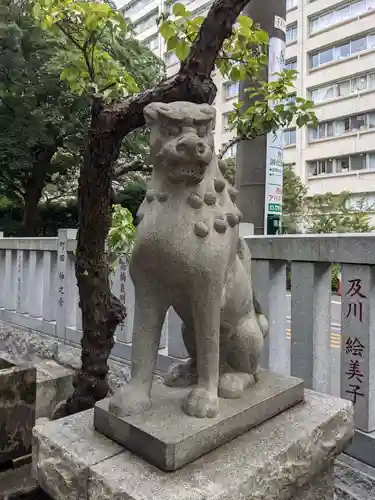 廣尾稲荷神社の狛犬