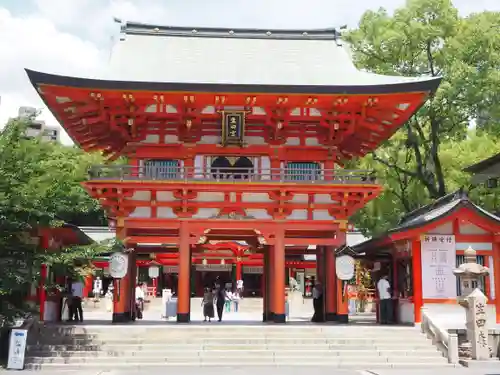 生田神社の山門・神門