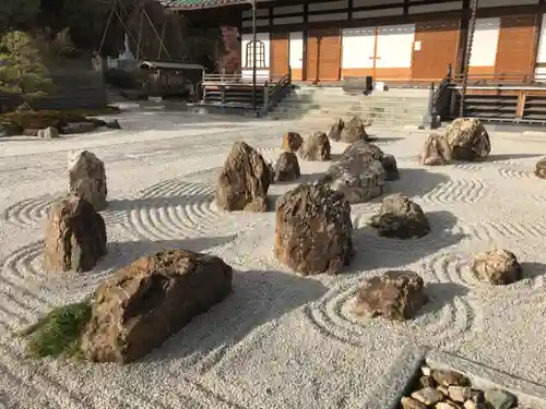 龍雲寺の庭園