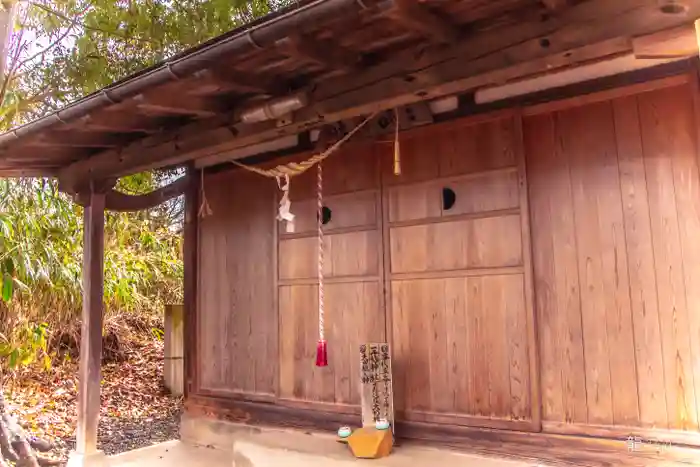 三嶋神社の本殿