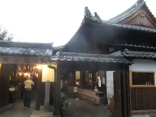 西福寺の山門・神門