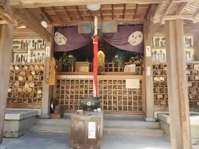 三方石観世音の本殿・本堂