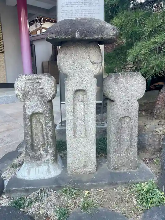 大聖院の{uncategorized: "未分類", other: "その他", undefined: "問題あり", building: "その他建物", grave: "お墓", sacred_gate: "鳥居", guardian: "狛犬", statue: "像", buddha: "仏像", history: "歴史", nature: "自然", garden: "庭園", animal: "動物", pagoda: "塔", temizu: "手水舎", mountain_gate: "山門・神門", sanctuary: "本殿・本堂", subordinate: "末社・摂社", art: "芸術", scenery: "景色", jizo: "地蔵", ema: "絵馬", goshuin: "御朱印", omikuji: "おみくじ", items: "授与品その他", amulet: "お守り", goshuincho: "御朱印帳", eats: "食事", festival: "お祭り", votive_dance: "神楽", shichigosan: "七五三参", wedding: "結婚式", experience: "体験その他", initially: "初詣", around: "周辺", anti_infection: "感染症対策"}