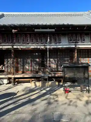 泉増院の本殿・本堂