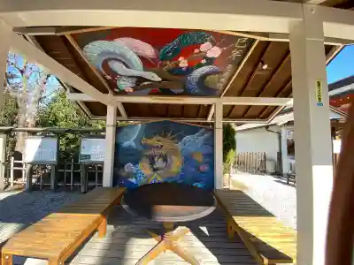 秩父今宮神社の{uncategorized: "未分類", other: "その他", undefined: "問題あり", building: "その他建物", grave: "お墓", sacred_gate: "鳥居", guardian: "狛犬", statue: "像", buddha: "仏像", history: "歴史", nature: "自然", garden: "庭園", animal: "動物", pagoda: "塔", temizu: "手水舎", mountain_gate: "山門・神門", sanctuary: "本殿・本堂", subordinate: "末社・摂社", art: "芸術", scenery: "景色", jizo: "地蔵", ema: "絵馬", goshuin: "御朱印", omikuji: "おみくじ", items: "授与品その他", amulet: "お守り", goshuincho: "御朱印帳", eats: "食事", festival: "お祭り", votive_dance: "神楽", shichigosan: "七五三参", wedding: "結婚式", experience: "体験その他", initially: "初詣", around: "周辺", anti_infection: "感染症対策"}