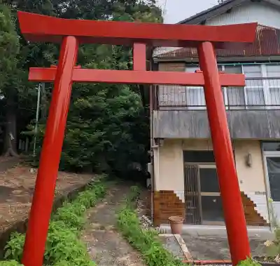 尾白稲荷神社(岐阜県)