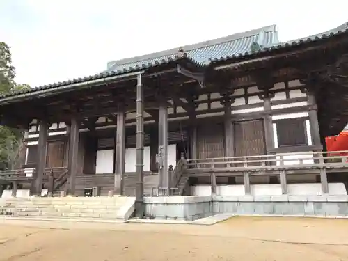 壇上伽藍の本殿・本堂