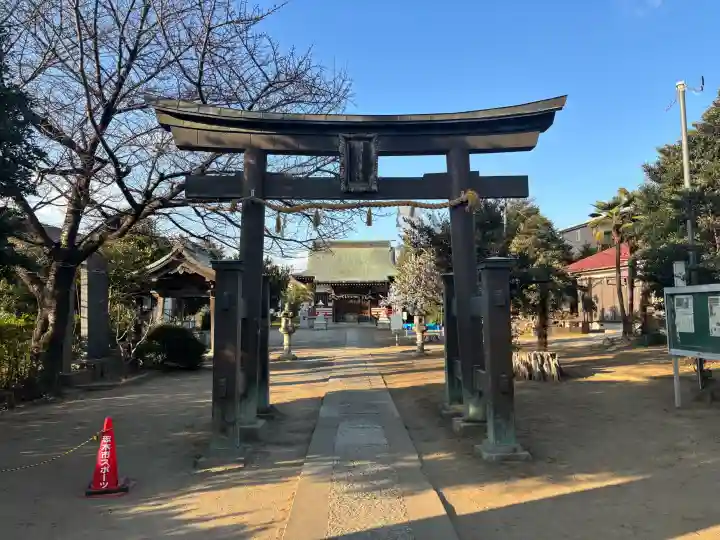 舘氷川神社の{uncategorized: "未分類", other: "その他", undefined: "問題あり", building: "その他建物", grave: "お墓", sacred_gate: "鳥居", guardian: "狛犬", statue: "像", buddha: "仏像", history: "歴史", nature: "自然", garden: "庭園", animal: "動物", pagoda: "塔", temizu: "手水舎", mountain_gate: "山門・神門", sanctuary: "本殿・本堂", subordinate: "末社・摂社", art: "芸術", scenery: "景色", jizo: "地蔵", ema: "絵馬", goshuin: "御朱印", omikuji: "おみくじ", items: "授与品その他", amulet: "お守り", goshuincho: "御朱印帳", eats: "食事", festival: "お祭り", votive_dance: "神楽", shichigosan: "七五三参", wedding: "結婚式", experience: "体験その他", initially: "初詣", around: "周辺", anti_infection: "感染症対策"}
