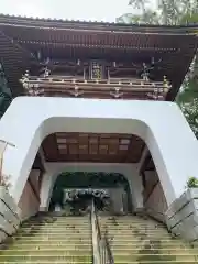 江島神社の山門