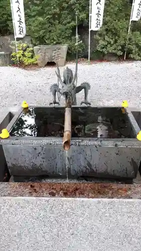 秩父今宮神社の手水舎