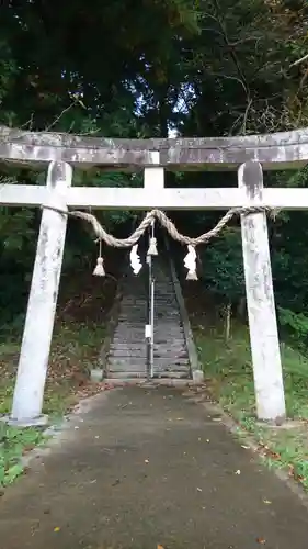 八幡神社の鳥居