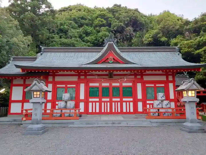 阿須賀神社の{uncategorized: "未分類", other: "その他", undefined: "問題あり", building: "その他建物", grave: "お墓", sacred_gate: "鳥居", guardian: "狛犬", statue: "像", buddha: "仏像", history: "歴史", nature: "自然", garden: "庭園", animal: "動物", pagoda: "塔", temizu: "手水舎", mountain_gate: "山門・神門", sanctuary: "本殿・本堂", subordinate: "末社・摂社", art: "芸術", scenery: "景色", jizo: "地蔵", ema: "絵馬", goshuin: "御朱印", omikuji: "おみくじ", items: "授与品その他", amulet: "お守り", goshuincho: "御朱印帳", eats: "食事", festival: "お祭り", votive_dance: "神楽", shichigosan: "七五三参", wedding: "結婚式", experience: "体験その他", initially: "初詣", around: "周辺", anti_infection: "感染症対策"}