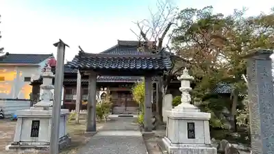 持地院の山門・神門