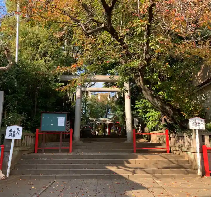 赤堤六所神社の鳥居