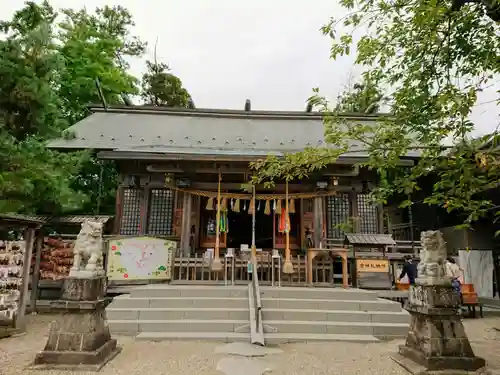 二柱神社の本殿