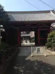 浄土宗南命山善光寺の山門