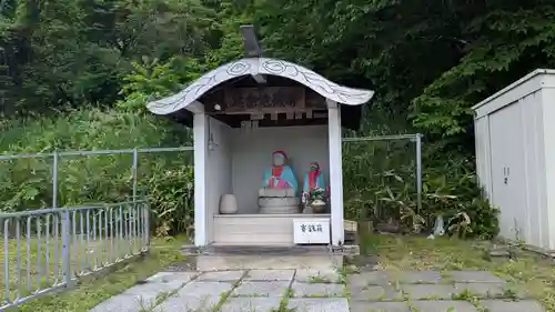 延命地蔵尊の本殿・本堂