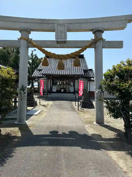 吉倉八幡宮の鳥居