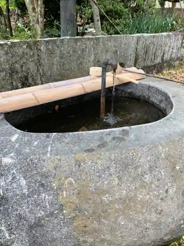 都々古別神社の手水