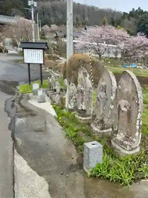 秀麓斎の{uncategorized: "未分類", other: "その他", undefined: "問題あり", building: "その他建物", grave: "お墓", sacred_gate: "鳥居", guardian: "狛犬", statue: "像", buddha: "仏像", history: "歴史", nature: "自然", garden: "庭園", animal: "動物", pagoda: "塔", temizu: "手水舎", mountain_gate: "山門・神門", sanctuary: "本殿・本堂", subordinate: "末社・摂社", art: "芸術", scenery: "景色", jizo: "地蔵", ema: "絵馬", goshuin: "御朱印", omikuji: "おみくじ", items: "授与品その他", amulet: "お守り", goshuincho: "御朱印帳", eats: "食事", festival: "お祭り", votive_dance: "神楽", shichigosan: "七五三参", wedding: "結婚式", experience: "体験その他", initially: "初詣", around: "周辺", anti_infection: "感染症対策"}